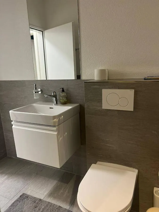 בית הארחה Basel-Stadt Gundeldingen Zimmer 401, Wc In The Hallway, Outside The Room
